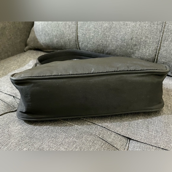 ‼️sold‼️Prada Black Nylon Vintage Reedition - Picture 6 of 13